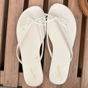 Seychelles Classic White Flip-Flops